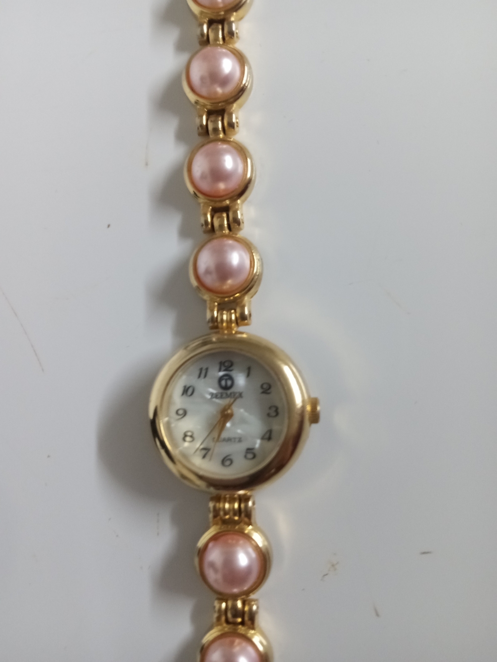 Vintage Gold-Tone Pink Pearl Link Ladies Small Wristwatch - Zeemex Quartz